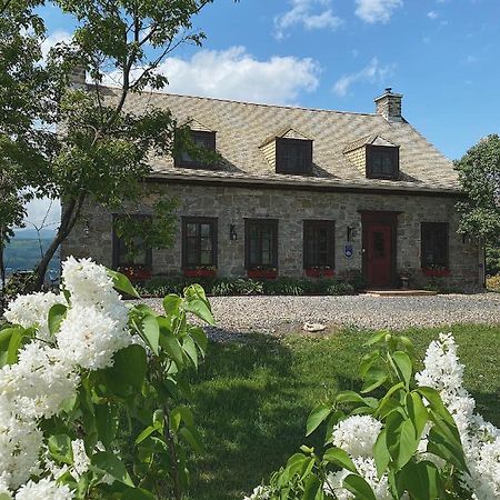 Domaine Steinbach Cidrerie, Gîte et Verger St-Pierre-de-l'Île-d'Orléans Extérieur photo