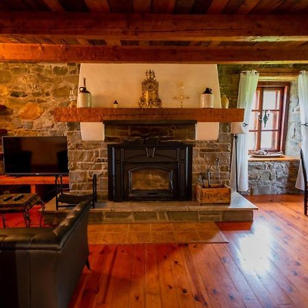 Domaine Steinbach Cidrerie, Gîte et Verger St-Pierre-de-l'Île-d'Orléans Extérieur photo