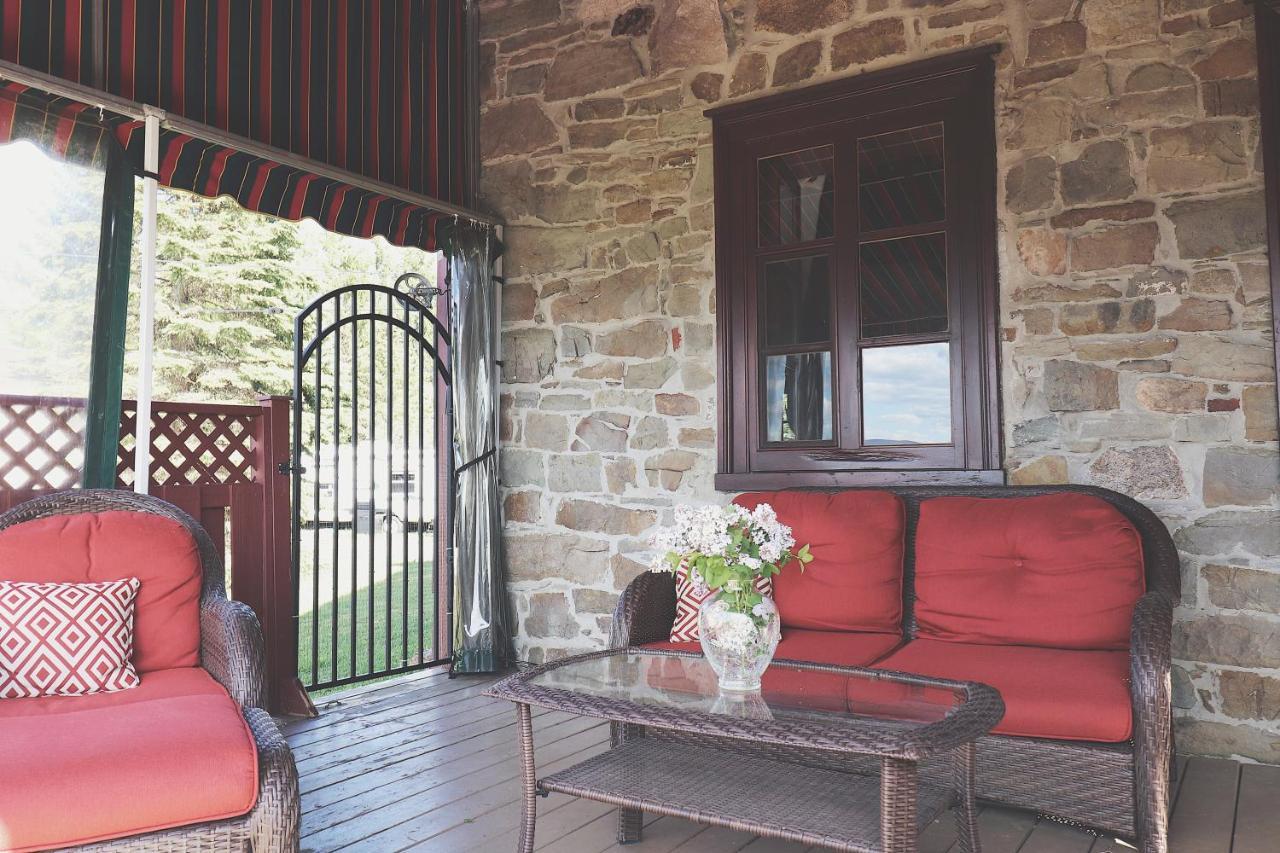 Domaine Steinbach Cidrerie, Gîte et Verger St-Pierre-de-l'Île-d'Orléans Extérieur photo
