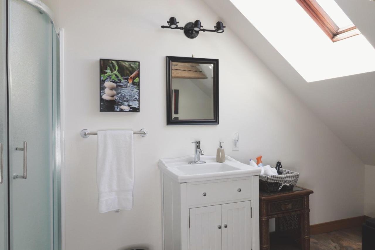 Domaine Steinbach Cidrerie, Gîte et Verger St-Pierre-de-l'Île-d'Orléans Extérieur photo